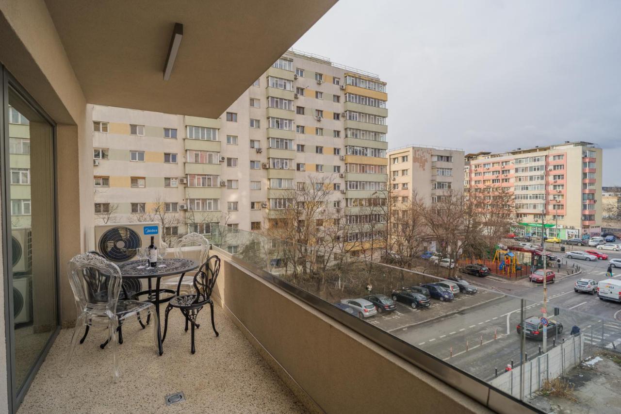 Central Apartments With City View & Large Balcony بوخارست المظهر الخارجي الصورة