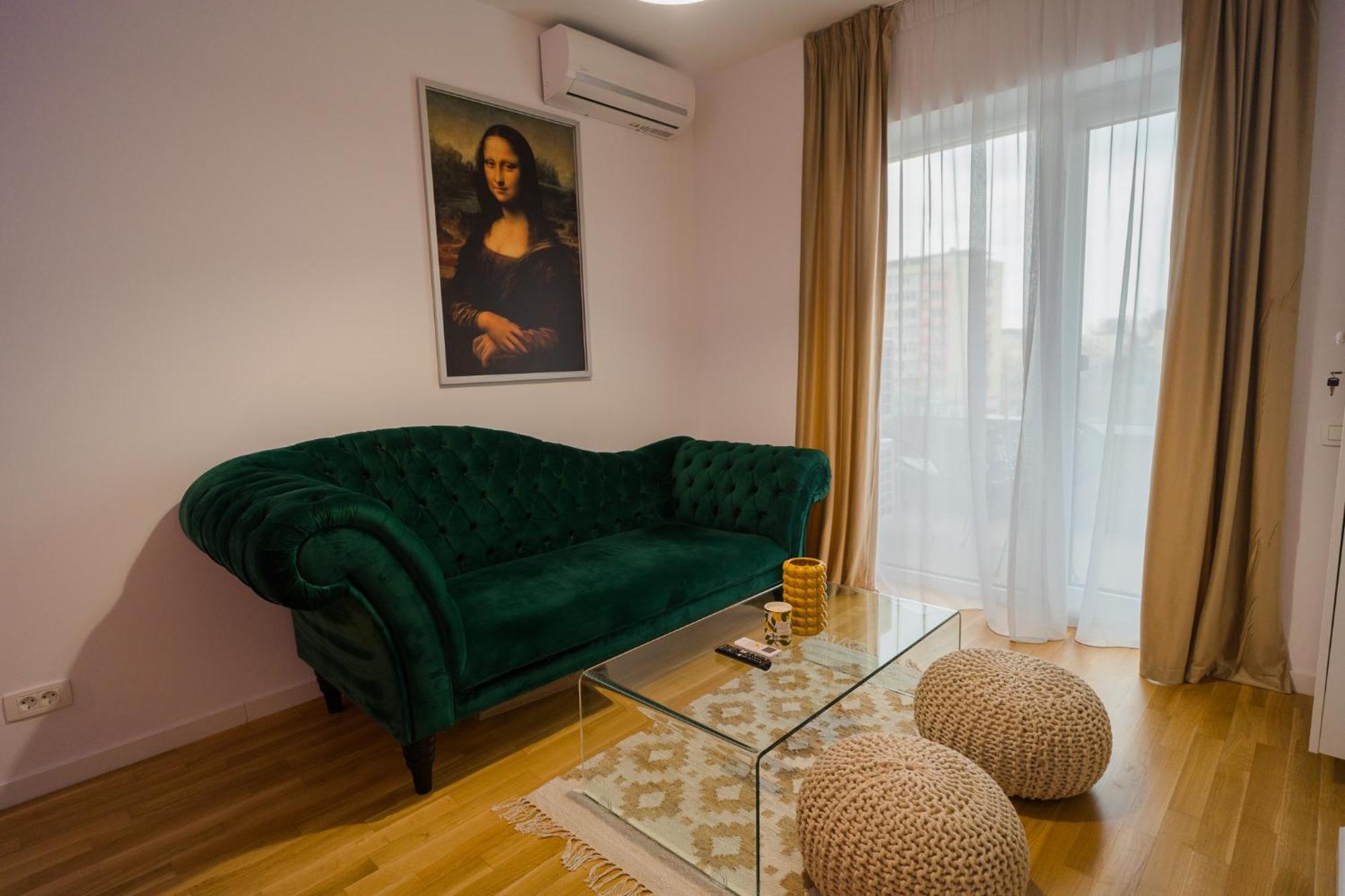 Central Apartments With City View & Large Balcony بوخارست المظهر الخارجي الصورة