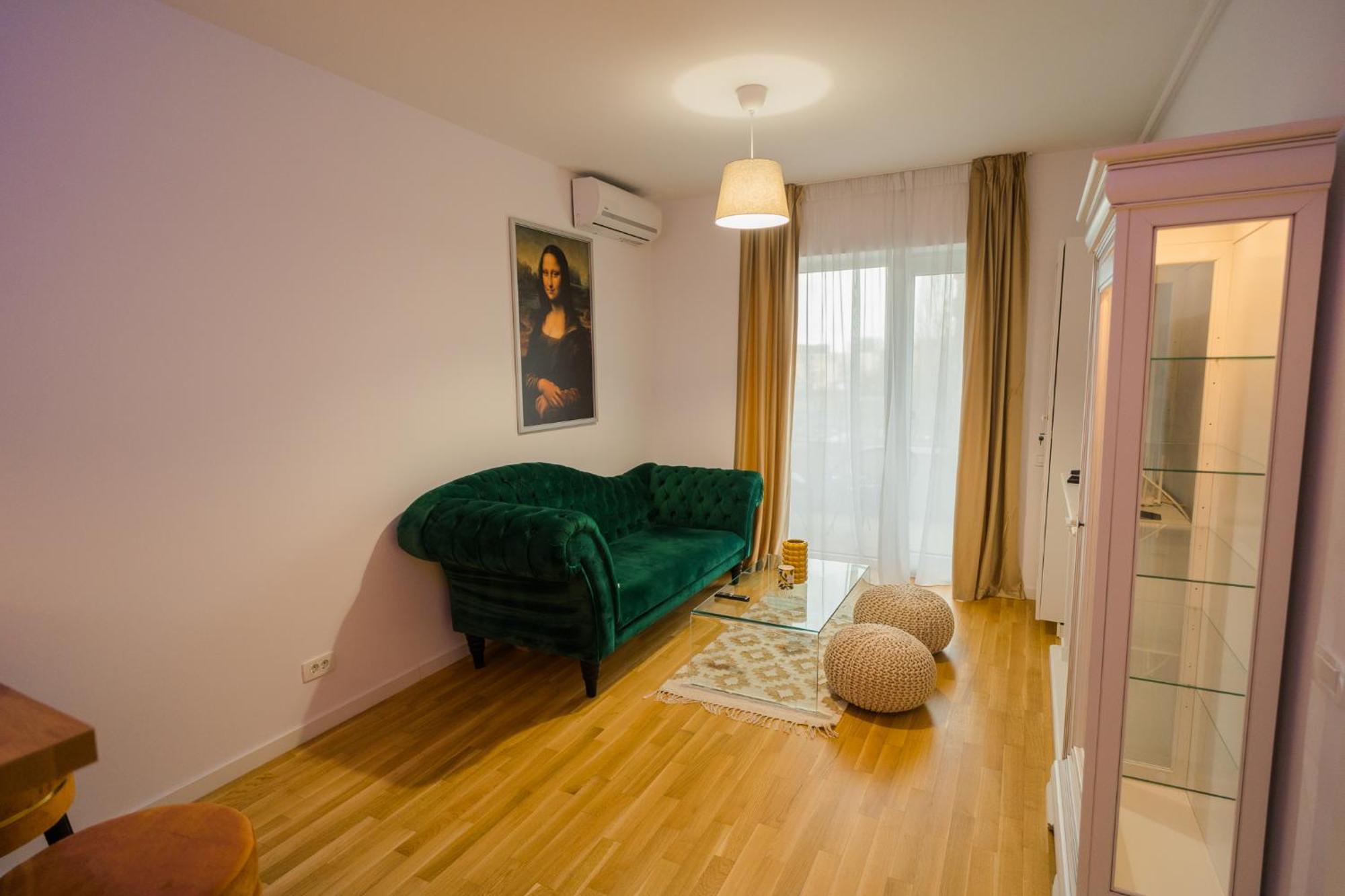 Central Apartments With City View & Large Balcony بوخارست المظهر الخارجي الصورة