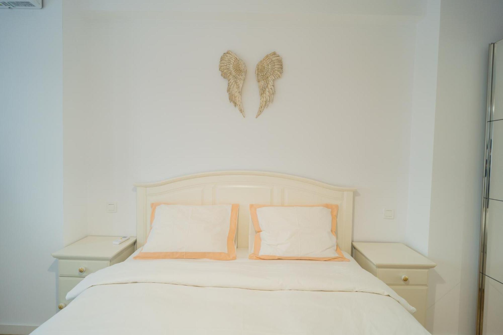 Central Apartments With City View & Large Balcony بوخارست المظهر الخارجي الصورة